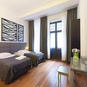 1 Night In - Matejki Hotel apartamentowy